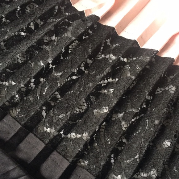 Zara skirt - Picture 3 of 3